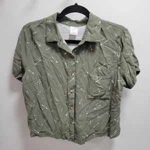 Women's Cropped button up Tee